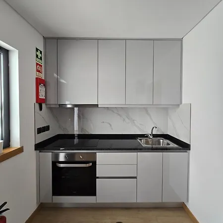 Vivenda Branca Martinho Ii * 比索达雷加