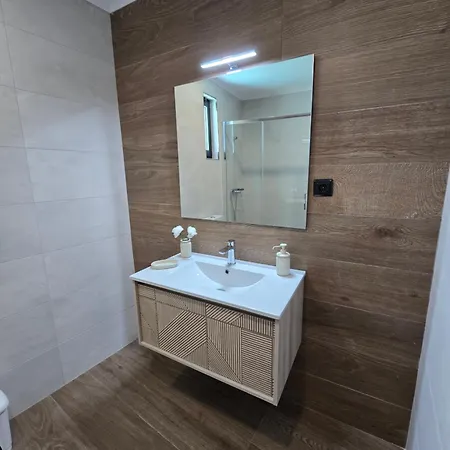 Vivenda Branca Martinho Ii