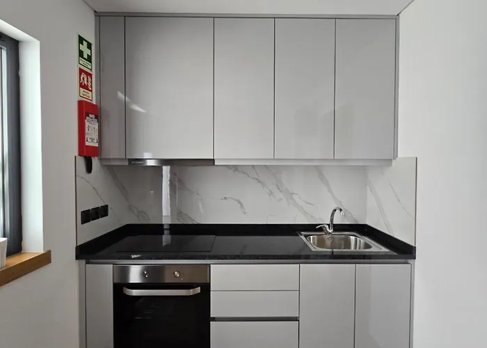 Vivenda Branca Martinho Ii * 페소다레과