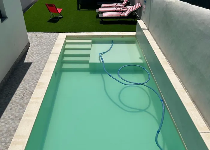 Vivenda Branca Martinho Ii 펜션 페소다레과